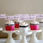 Love Is Sweet - Mini Cupca..